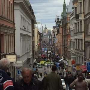 DRAMA U STOCKHOLMU: Kamionom se zaletio u pješake u središtu grada, 'sve upućuje da se radi o terorističkom napadu' Foto Twitter