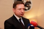 UZALUD SU BILA UPOZORENJA: Hrvatska iseljava, odlazi kvalitetna radna snaga, a hrvatska porezna uprava sada pokušava dodatno naplatiti porez
