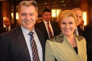 U razgovoru za Fenix Magazin Kolinda Grabar Kitarović: Moramo imati dobre veze s Hrvatima izvan domovine Ante Gugo i predsjedica Kolinda Grabar Kitarović