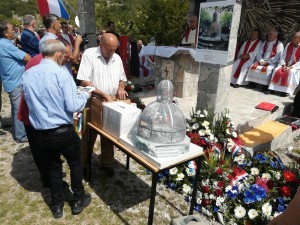 Na Vagnju, kraj stratišta Husina jama, služena sv. misa zadušnica za žrtve jugokomunističkog režima Husina jama 2018 (6)