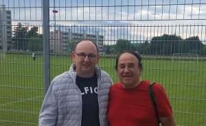 Unatoč porazu u posljednjem kolu Pajde Möhlin završile sezonu na 4. mjestu Predsjednik Posavine Željko Mikulić i nad dopisnik Ivan Barišić nakon utakmice Pajda / Foto: Fenix