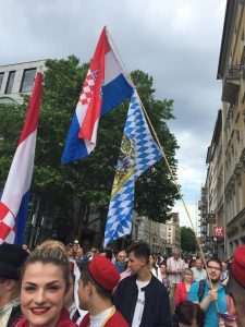 DANAS JE BLAGDAN TIJELOVA: Katolička crkva slavi ustanovljenje euharistije - tradicionalne procesije središtem gardova i u hrvatskom iseljeništvu