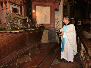 Panonske jaslice iz hrvatske crkve u Beču odlaze u Križevačku župu Đurđić Fra Josip i blagoslov jaslica