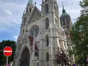 MÜNCHEN: Zašto je Dom Alojzija Stepinca promijenio ime? Zapadni ulaz u crkvu Sv. Pavla u Münchenu / Foto: Fenix (SIM)