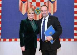 Uručene vjerodajnice novim hrvatskim veleposlanicima u Njemačkoj i Austriji Predsjednica i Daniel Glunčić / Foto: Fenix Ured Predsjednice)