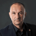 Piše: Dario Holenda