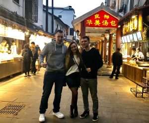 Anamaria u Wuhanu s braćom Lukom i Filipom