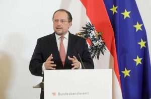 ŠEF AUSTRIJSKE DIPLOMACIJE NAJAVIO OTVARANJE GRANICA: Evo s kojim zemljama Austrija planira potpuno otvaranje granica sredinom lipnja Alexander Schallenberg /Foto: Fenix (S.Herek/AndyWenzel)