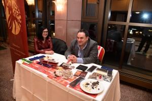 (FOTO) Mali slatki užici iz čokolaterije Hedona spojili Domovinu i iseljeništvo Gosti ovogodišnje dodjele nagrada Večernjakova domovnica uživali su u čokoladama Hedone /Foto: Fenix