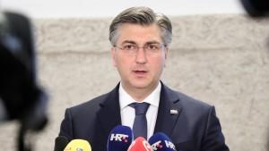 PLENKOVIĆ OBJAVIO: Ovo su ministri u novoj vladi koja ima 18 članova Andrej Plenković / Foto: Hina