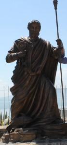 DANAS JE BLAGDAN SV. PETRA I PAVLA: Sretan imendan svima koji nose ime Petar, Pavao, Petra, Pavla, Pero, Pavlimira, Pavlica, Krešo, Krešimir...... Kip Sv. Petra na Galilejskom jezeru / Foto: Fenix