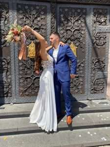 (FOTO) HRVATSKO VJENČANJE U FRANKFURTU: Prva ljubav Ivane Šimunac (25) i Marka Pavlovića (25), koja traje već sedam godina, okrunjena brakom Foto: Fenix