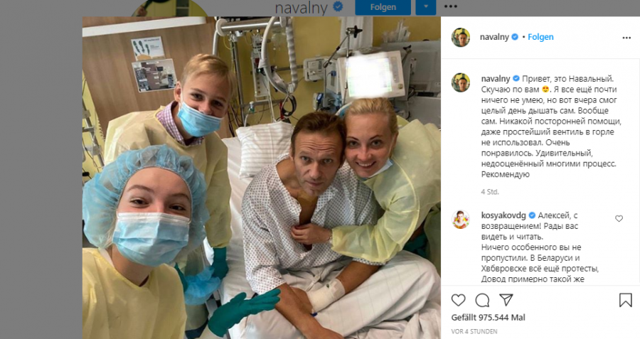 Aleksej Navaljni objavio sliku s obitelji iz njemačke bolnice: Sada mogu samostalno disati navalny1