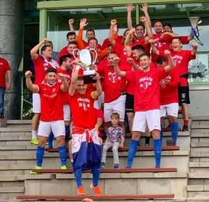 Igrači Croatie Bietigheim sa osvojenim Kupom prošle godine