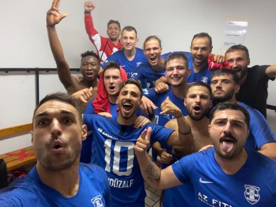 Slavlje u svlačionici Croatije Bietigheim / Foto: Fenix