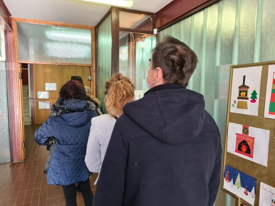PRIČA IZ BERLINA: Hrvatima iz Njemačke uskraćeno glasovanje na izborima u Mostaru, iz samog Mostara stiže sve više informacija o mogućim izbornim malverzacijama na štetu Hrvata Izbori u Mostaru / Foto: Fenix N.M.)