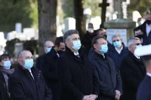 Posljednji ispraćaj dr. Miroslava Tuđmana na Mirogoju Tomo Medved, Andrej Plenković, Gordan Jandroković / Foto: Hina