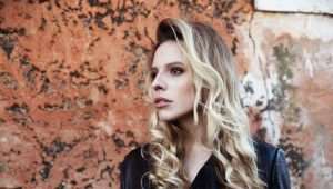 VEČERNJAKOVA DOMOVNICA 2021.: Zanimljive priče i tužne sudbine showbizz kandidata Ivona Knežević