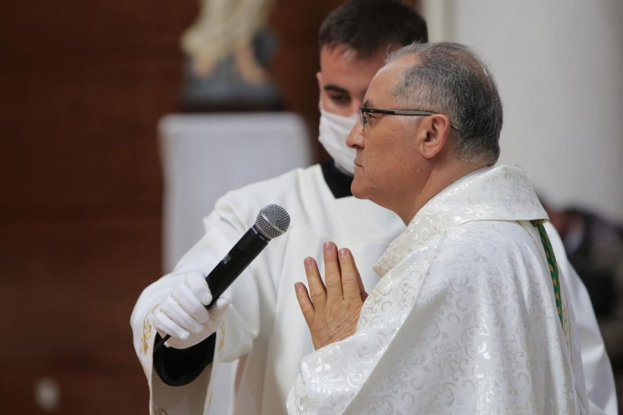 KOTOR: U katedrali sv. Tripuna ustoličenje novoga kotorskog biskupa mons. Ivana Štironje, predsjednik Crne Gore Milo Đukanović dan ranije primio barskog nadbiskupa i biskupa Štironju KOTOR: U katedrali sv. Tripuna ustoličenje novoga kotorskog biskupa mons. Ivana Štironje, predsjednik Crne Gore Milo Đukanović dan ranije primio barskog nadbiskupa i biskupa Štironju