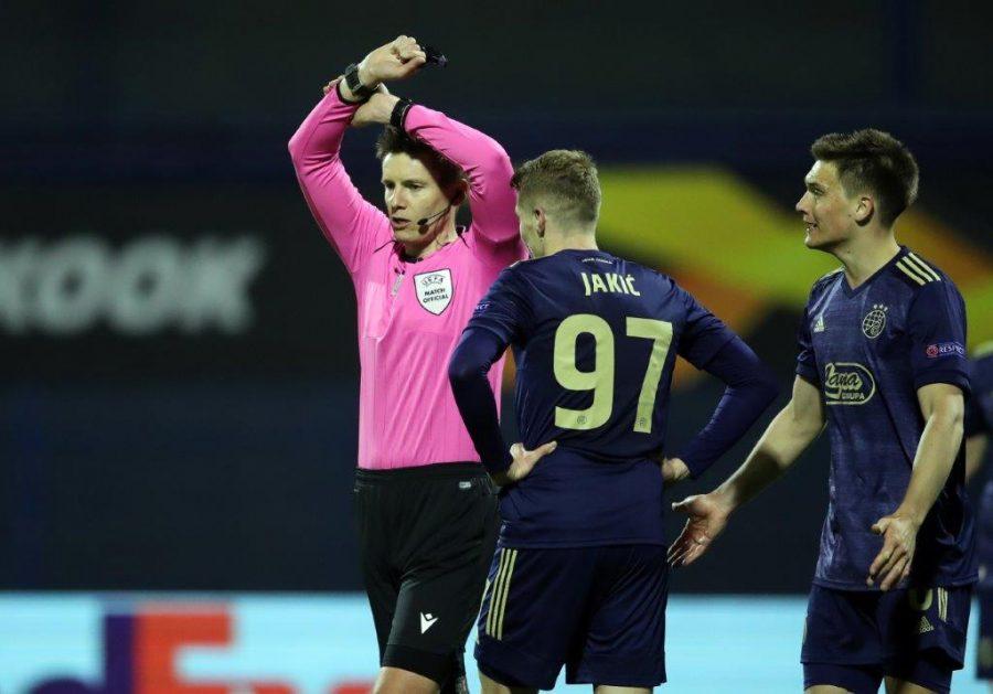 DINAMO PORAŽEN OD VILLARREALA: Nespretno igranje rukom presudlio utakmicu u Zagrebu DINAMO PORAŽEN OD VILLARREALA: Nespretno igranje rukom presudlio utakmicu u Zagrebu