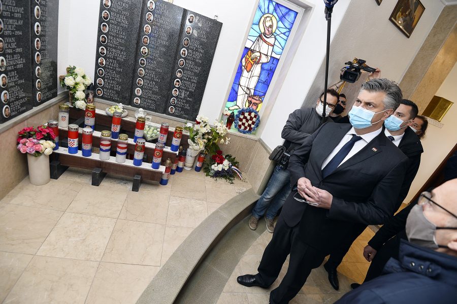 U ČAST "PAUCIMA": Jedna od najslavnijih brigada HV-e obilježila 30.obljetnicu U ČAST "PAUCIMA": Jedna od najslavnijih brigada HV-e obilježila 30.obljetnicu