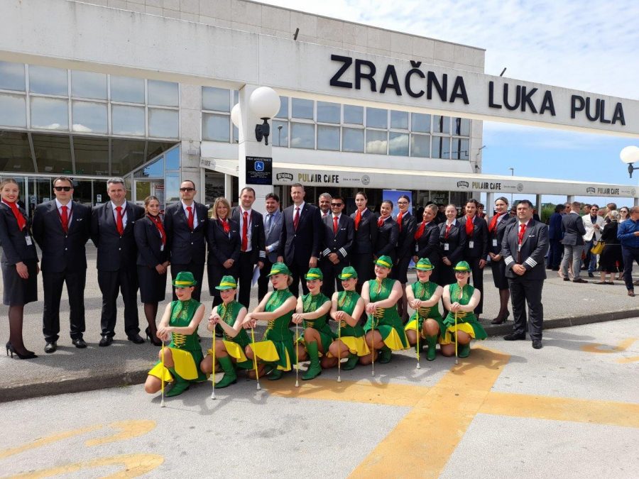 SRETNO ZA NOVU HRVATSKU ZRAKOPLOVNU TVRTKU: ETF Airways predstavio svoj prvi veliki putnički zrakoplov u Puli Zracna luka Pula _ ETF Airweas