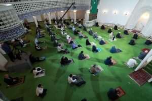 ČESTITKE ZA BAJRAM: Kardinal Bozanić čestitao Ramazanski bajram muftiji Hasanoviću i svim vjernicima islamske vjeroispovijesti muslimanska molitva zagreb