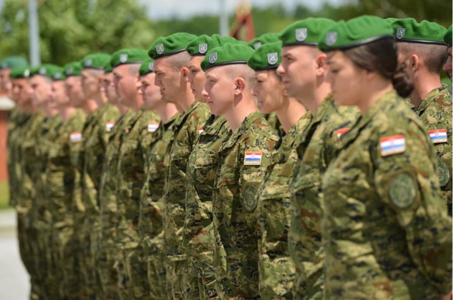 32. OBLJETNICA „GROMOVA“: „Svi možemo biti ponosni na ljude koji su stvarali hrvatsku državu“ 32. OBLJETNICA „GROMOVA“: „Svi možemo biti ponosni na ljude koji su stvarali hrvatsku državu“