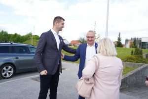 Grlić Radman, Filipović i Mirjana Kujundžić Tiljak u posjetu Sesvetskoj Sopnici, Kašini i Planini Donjoj