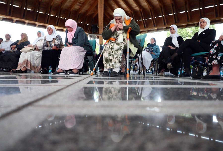 SLUŽBENO IZ DEN HAAGA: Ratku Mladiću potvrđena kazna doživotnog zatvora! Majke Srebrenice