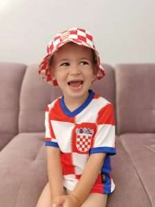 CROSPORT – VEZ: Sve što vam treba – od svadbenih zastava, navijačkih rekvizita, sportske opreme...