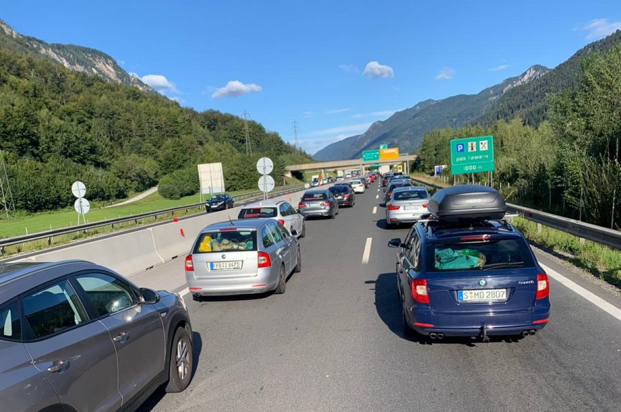 STANJE NA GRANIČNIM PRIJELAZIMA: Evo što kažu Hrvati koji u nedjelju putuju prema Njemačkoj STANJE NA GRANIČNIM PRIJELAZIMA: Evo što kažu Hrvati koji u nedjelju putuju prema Njemačkoj