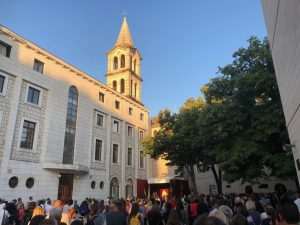 (FOTO i VIDEO) Hrvati iz domovine i iseljeništva hodočaste Čudotvornoj Gospi Sinjskoj (FOTO i VIDEO) Hrvati iz domovine i iseljeništva hodočaste Čudotvornoj Gospi Sinjskoj