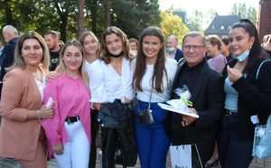 (FOTO) UZ MNOŠTVO EMOCIJA I SUZA: Vlč. Vinko Delinac se nakon 28 godina službe u katoličkim misijama Bochum i Gelsenkirchen oprostio od svojih vjernika