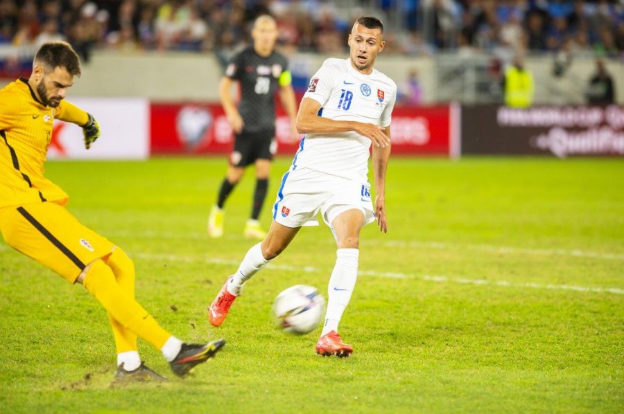VELIKA POBJEDA HRVATSKE U BRATISLAVI: Brozovićevim zgoditkom Hrvatska zasluženo savladal Slovačku s 1:0 VELIKA POBJEDA HRVATSKE U BRATISLAVI: Brozovićevim zgoditkom Hrvatska zasluženo savladal Slovačku s 1:0