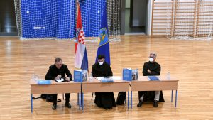 40 GODINA ŽIVOTA I RADA FRA MARINKA VUKMANA U NJEMAČKOJ: U Hrvacama predstavljena knjiga „Tragovi vjere i ljubavi“