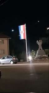 OSUDA BARBARSKOGA ČINA U VAREŠU! Kome smeta zastava hrvatskoga naroda u BiH?