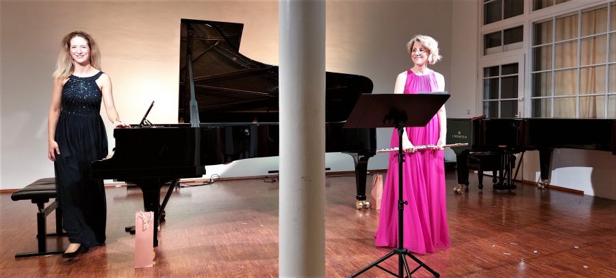 KOMORNA POSLASTICA: Vrhunskim muziciranjem Renata Penezić i Zrinka Ivančić Cikojević oduševile Bečane