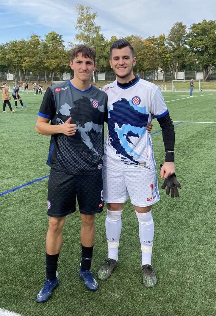 (FOTO I VIDEO) HAJDUK WIESBADEN UHVATIO ZALET: U posljednjih 6 utakmice upisane 4 pobjede, grad Wiesbaden ulaže 1.2 milijuna eura u obnovu Hajdukova igrališta