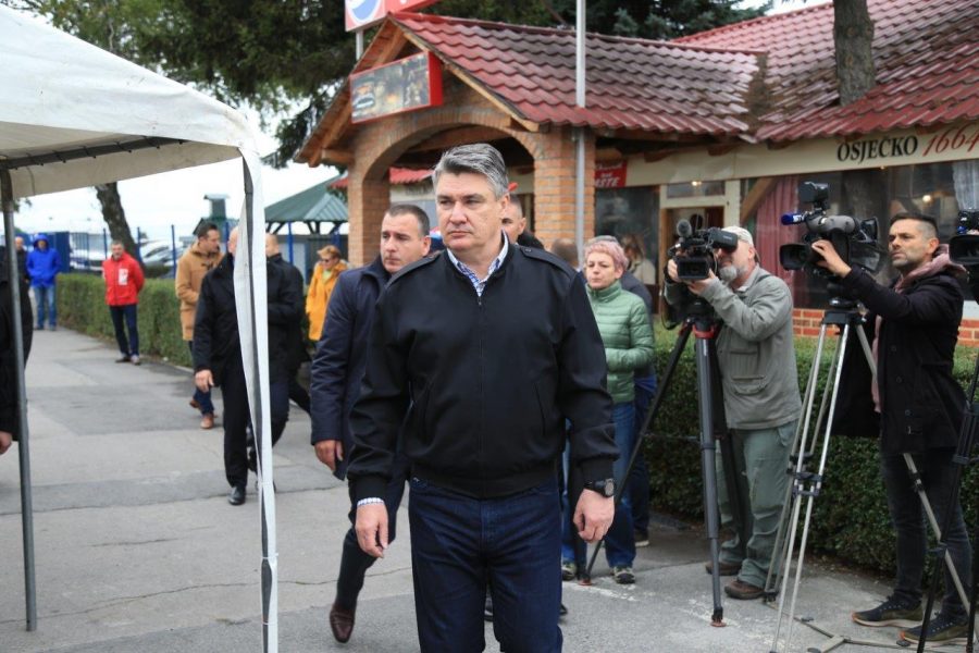 (FOTO) MILANOVIĆ U OSIJEKU: Vjerujem da je nasilje nad migrantima izoliran slučaj, policija se ne smije tako ponašati