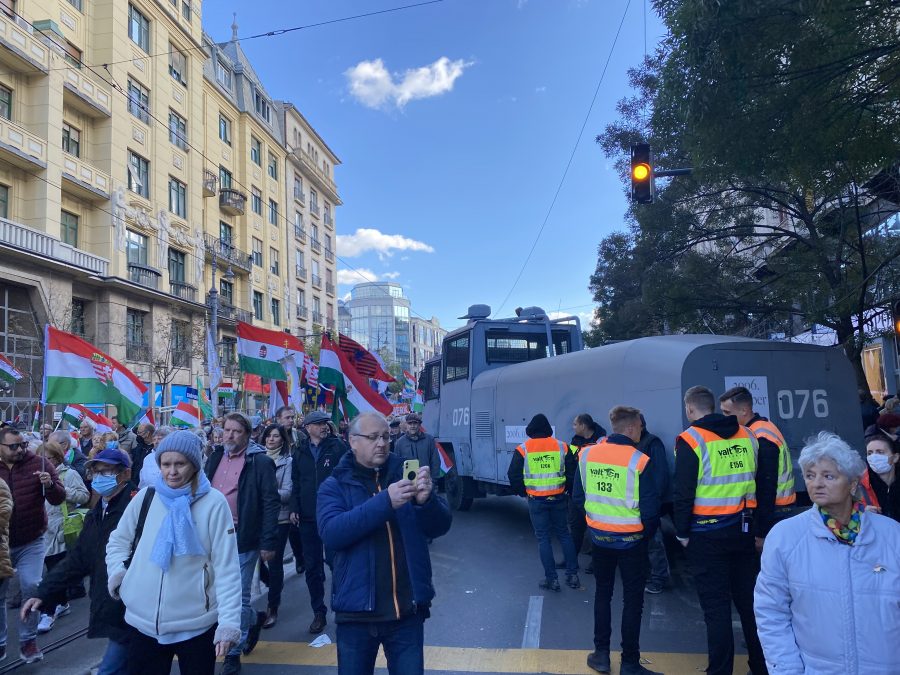 (FOTO) 65. OBLJETNICA NARODNOG USTANKA U MAĐARSKOJ: Moramo zadržati plamen slobode!