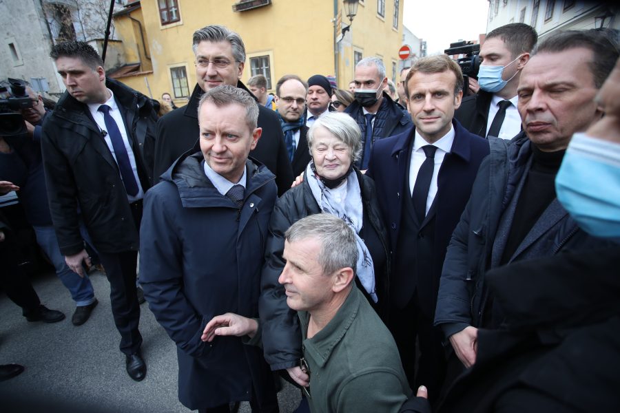RAFALI NADLETJELI ZAGREB: Macron podržao hrvatski ulazak u schengenski prostor RAFALI NADLETJELI ZAGREB: Macron podržao hrvatski ulazak u schengenski prostor