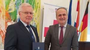 BERLIN: Veleposlanik Gordan Bakota uručio odlikovanje Wolfgangu Lohmannu i Dieteru Balcereku