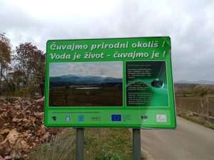 VODA JE ŽIVOT – ČUVAJMO JE: Mještani Glavine Donje kod Imotskog prosvjedovali zbog ugroze pitke vode VODA JE ŽIVOT – ČUVAJMO JE: Mještani Glavine Donje kod Imotskog prosvjedovali zbog ugroze pitke vode