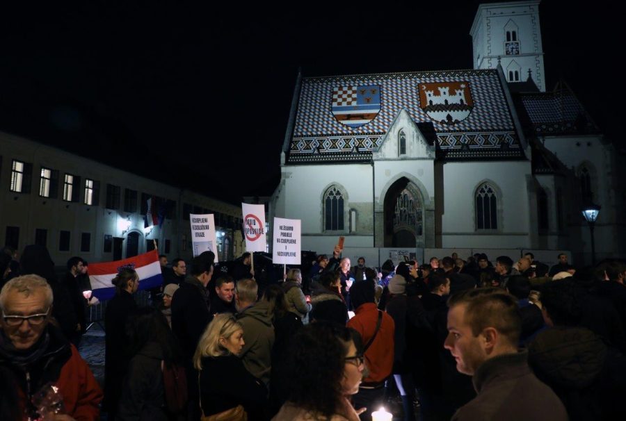 ZAGREB, SPLIT, ZADAR, ZAPREŠIĆ…Prosvjedi protiv uvođenja covid-potvrda u više hrvatskih gradova prošli mirno