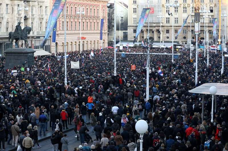 TISUĆE NA PROSVJEDU U ZAGREBU: 'Slobodu nam nitko nije poklonio i nitko nam je neće oduzeti'