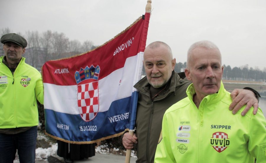 PORINUTO PLOVILO FENIX: Dvojica umirovljenih časnika Domovinskog rata će njime veslati preko Atlantskog oceana