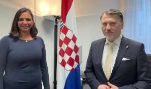 NJEMAČKA: Svečani primitak novih hrvatskih državljana u Hamburgu NJEMAČKA: Svečani primitak novih hrvatskih državljana u Hamburgu