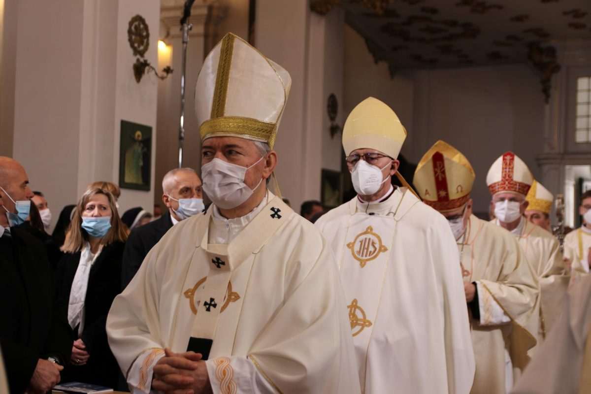 NAKON VIŠE OD GODINU DANA ČEKANJA: Zaređen novi dubrovački biskup mons. Roko Glasnović! NAKON VIŠE OD GODINU DANA ČEKANJA: Zaređen novi dubrovački biskup mons. Roko Glasnović!