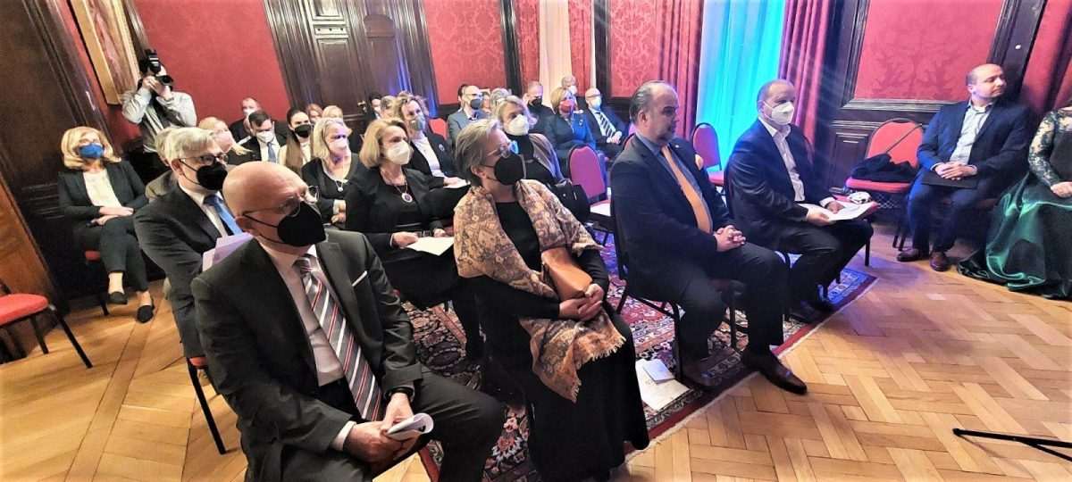 30. OBLJETNICA MEĐUNARODNOG PRIZNANJA: U Veleposlanstvu RH u Beču hrvatski glazbenici oduševili strane veleposlanike koncertom “Domovini i ljubavi” 30. OBLJETNICA MEĐUNARODNOG PRIZNANJA: U Veleposlanstvu RH u Beču hrvatski glazbenici oduševili strane veleposlanike koncertom “Domovini i ljubavi”
